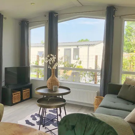 Chalet 579 Op Recreatiepark De Wielen