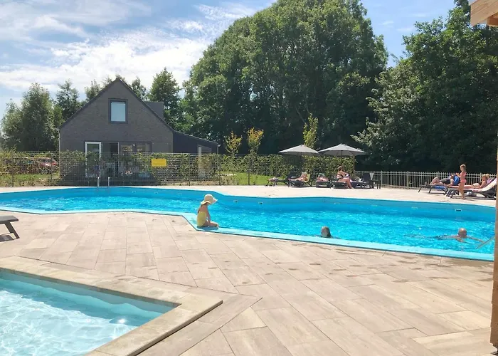 シャレー 579 Op Recreatiepark De Wielen